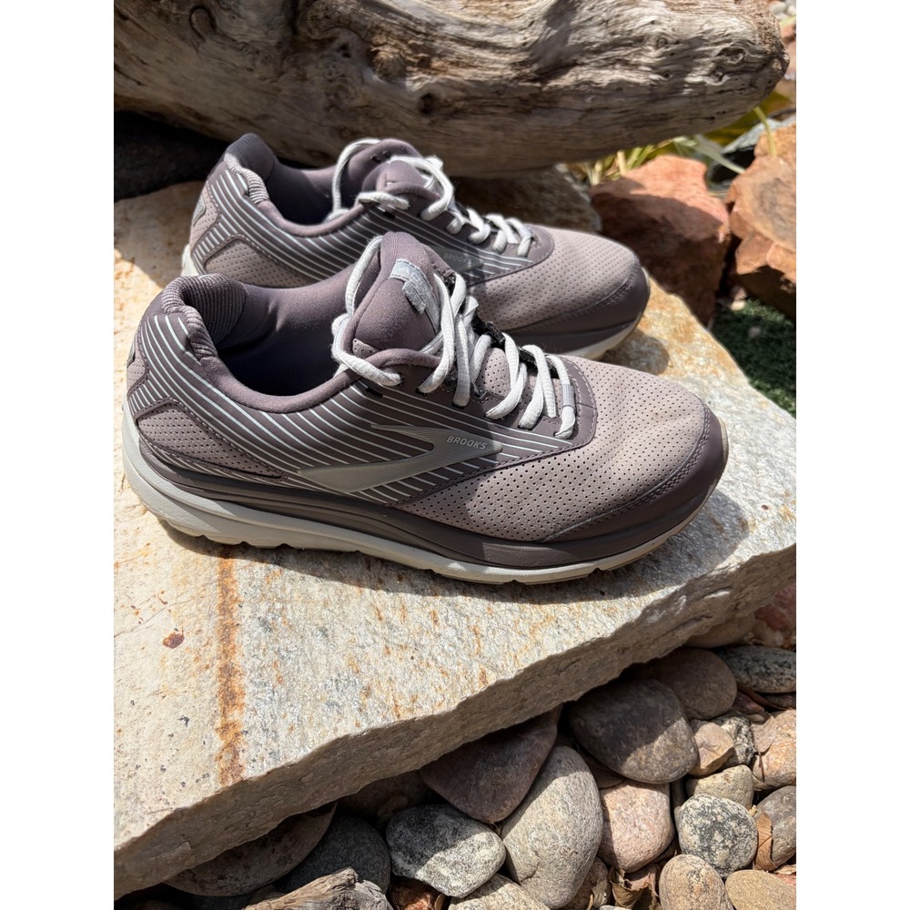Brooks Addiction Walker Suede Womens Mauve Purple Walking Shoes 8.5 B